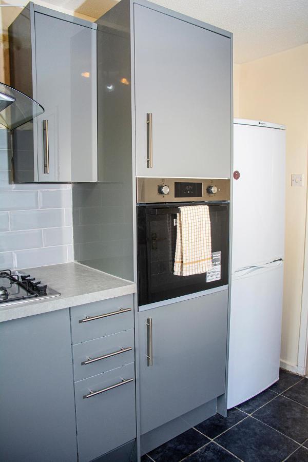 Cosy 3-Bed Home Close To City Centre Манчестер Екстер'єр фото