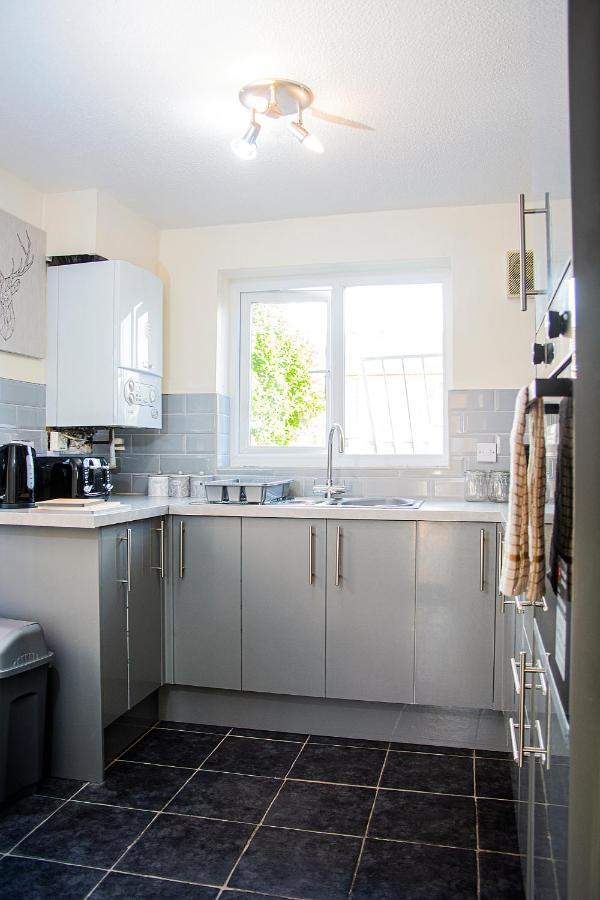 Cosy 3-Bed Home Close To City Centre Манчестер Екстер'єр фото